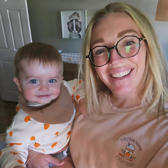 Meet your Posher, Shannon - Picture 2 of 7